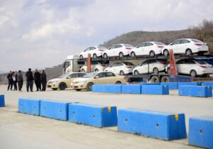 گمرک کرمانشاه آماده واردات خودرو/ با منطقه آزاد گرمیان عراق در ارتباط هستیم