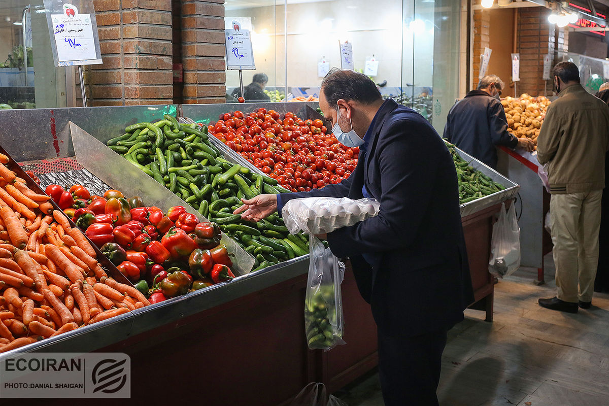 بالا بودن قیمت‌ها در تره‌بار به‌خاطر قیمت بالای آن در میدان مرکزی است