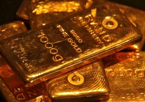 طلای جهانی در نزدیکی پایین‌ترین سطح؛ دلار و اوراق قرضه آمریکا تقویت شدند