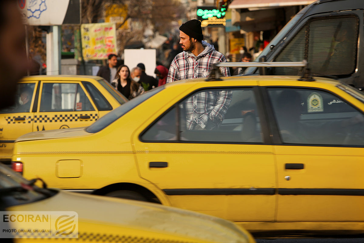 مرگ راننده تاکسی اینترنتی در تهران به دلیل گرمازدگی