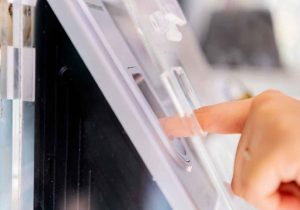 ثبت ورود و خروج و محاسبه حقوق با نرم افزار حضور و غیاب