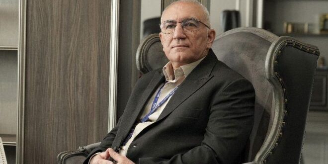 بهای بلیط هواپیما همین الان هم پایین است| ماهانه فقط ۶۰۰ میلیارد تومان حقوق پرسنل می دهیم