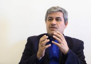 تاجگردون: لایحه بودجه ۱۴۰۵ انقباضی و سخت‌گیرانه است