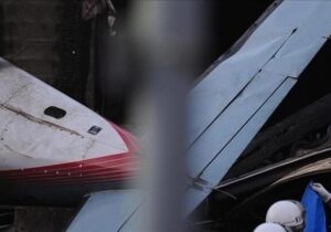 سقوط یک هواپیمای ربوده شده در فرودگاه لس آنجلس