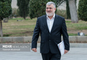 معتمدیان: ناوگان اتوبوسهای تهران با کسری قابل توجهی مواجه است