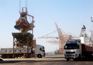 تسهیل روند ترخیص کالاهای اساسی در بندر شهید رجایی| ۱۴ هزار تن کالا به سراسر کشور ارسال شد