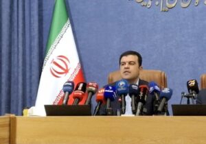 معاون علمی رئیس جمهور: بازگشایی اینترنت نیازمند طی مراحل فنی بود