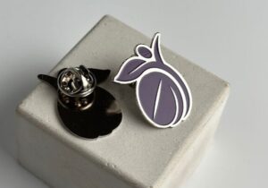 نقش استراتژیک بج سینه در برندسازی