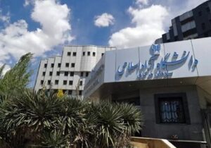 تمدید مهلت دفاع پایان‌نامه‌های ارشد و دکتری این دانشگاه