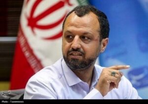 حملات دشمن ۲۰ میلیارد دلار به تجارت کشور آسیب زد